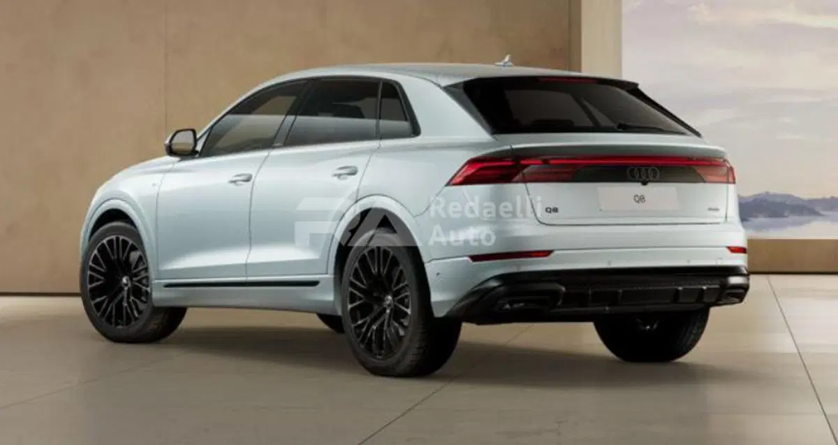 Audi Q8 nuova a Lecco (5)