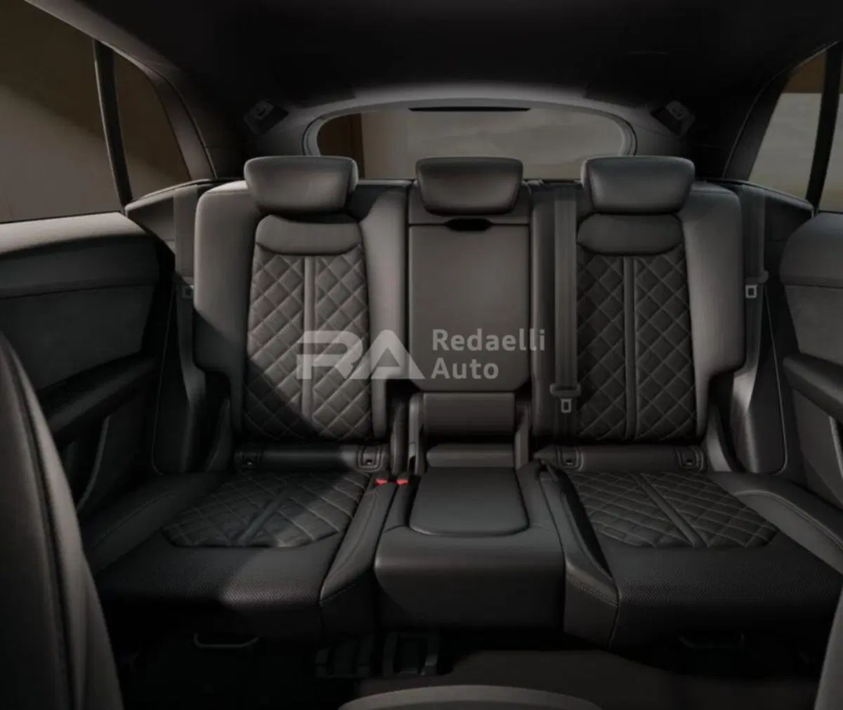 Audi Q8 nuova a Lecco (8)
