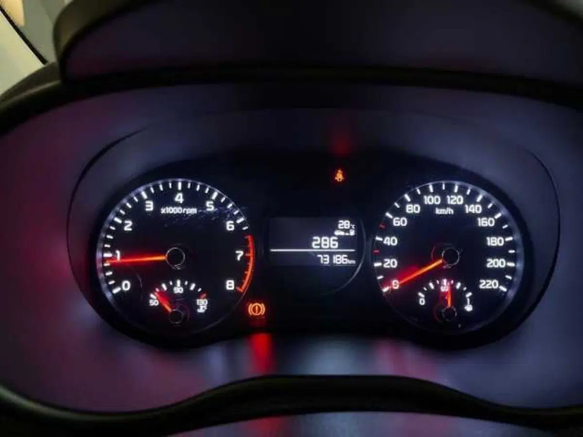 Kia Picanto usata a Prato (13)