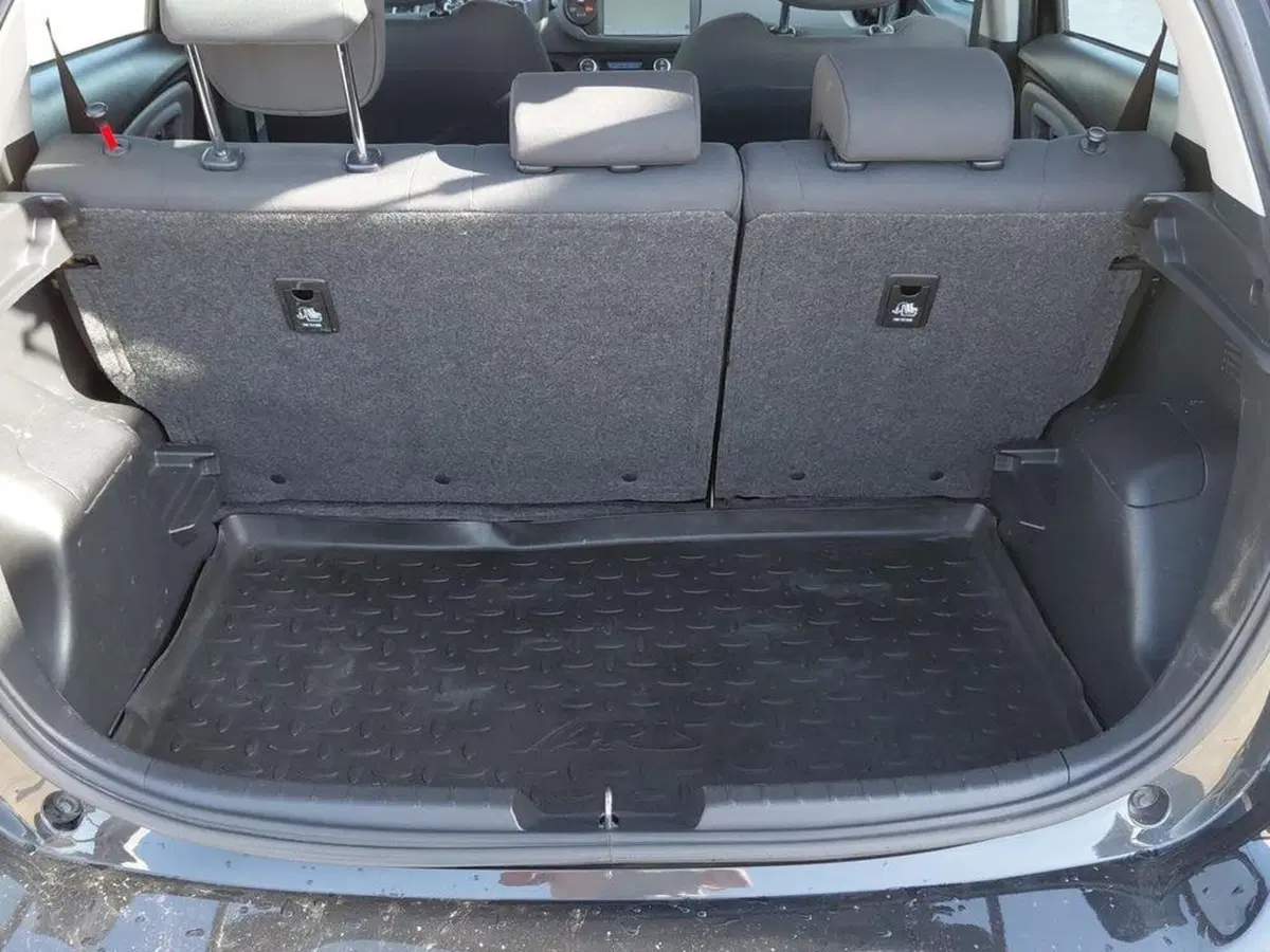 Toyota Yaris usata a Cagliari (6)