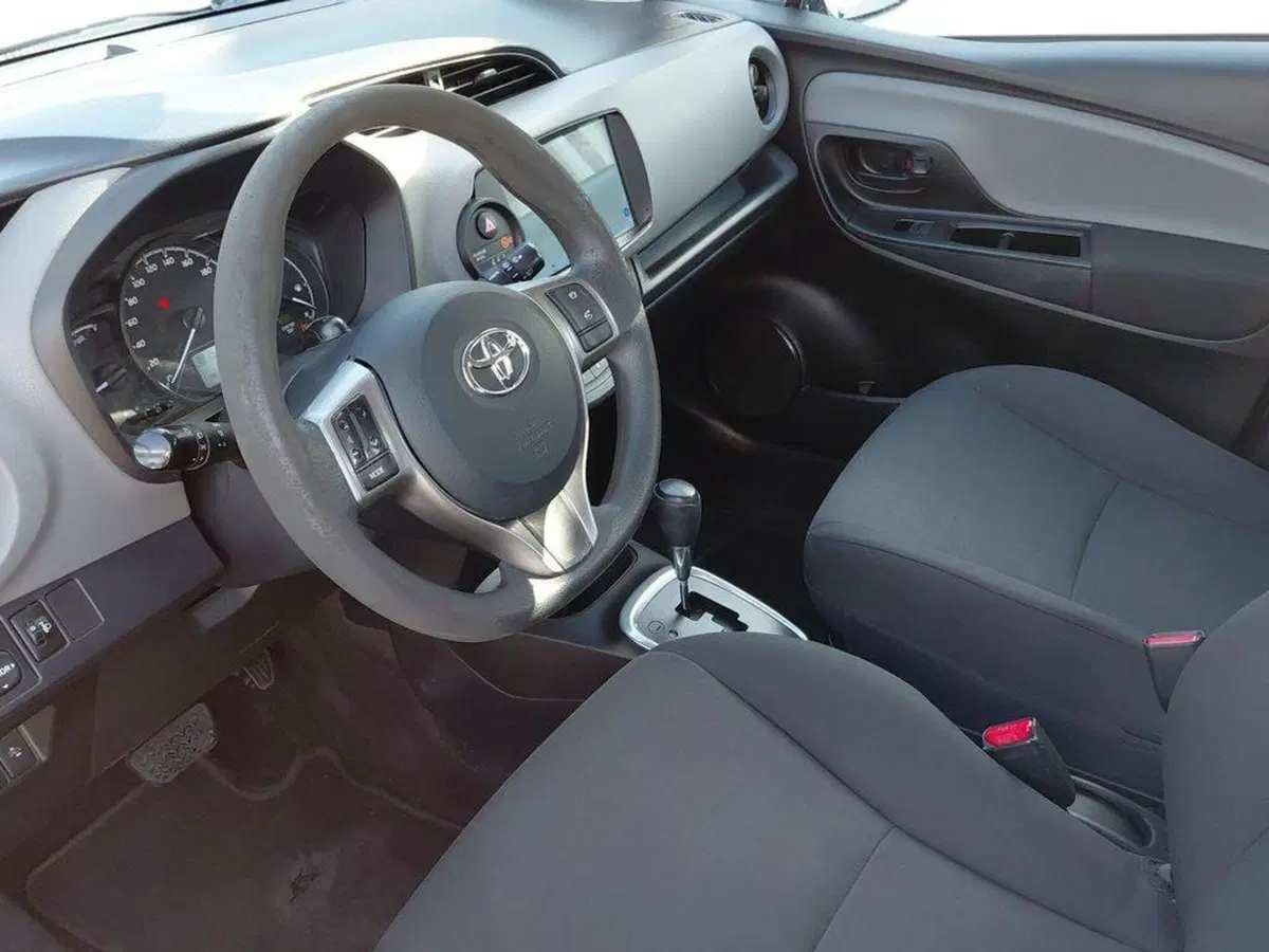 Toyota Yaris usata a Cagliari (7)