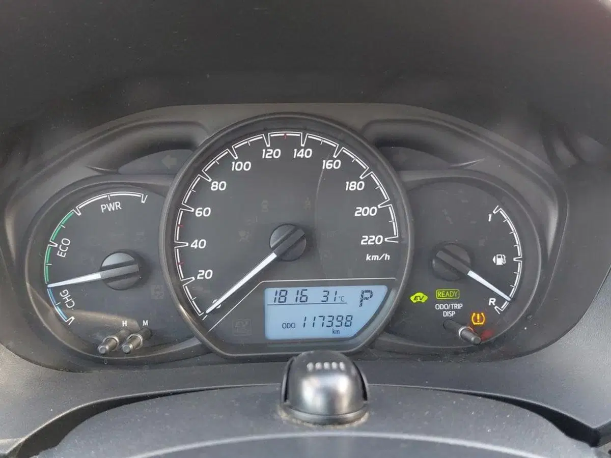 Toyota Yaris usata a Cagliari (9)