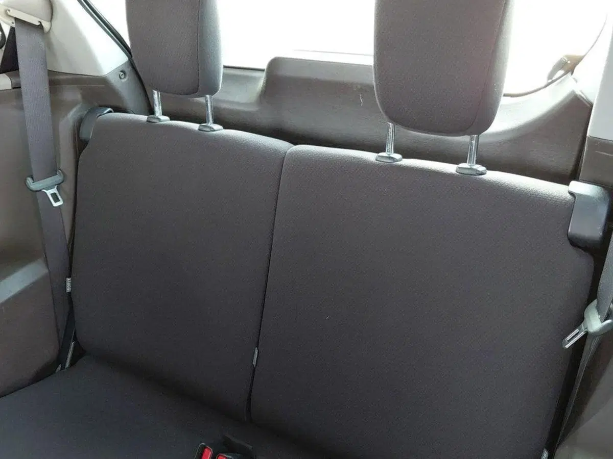 Toyota iQ usata a Cagliari (11)
