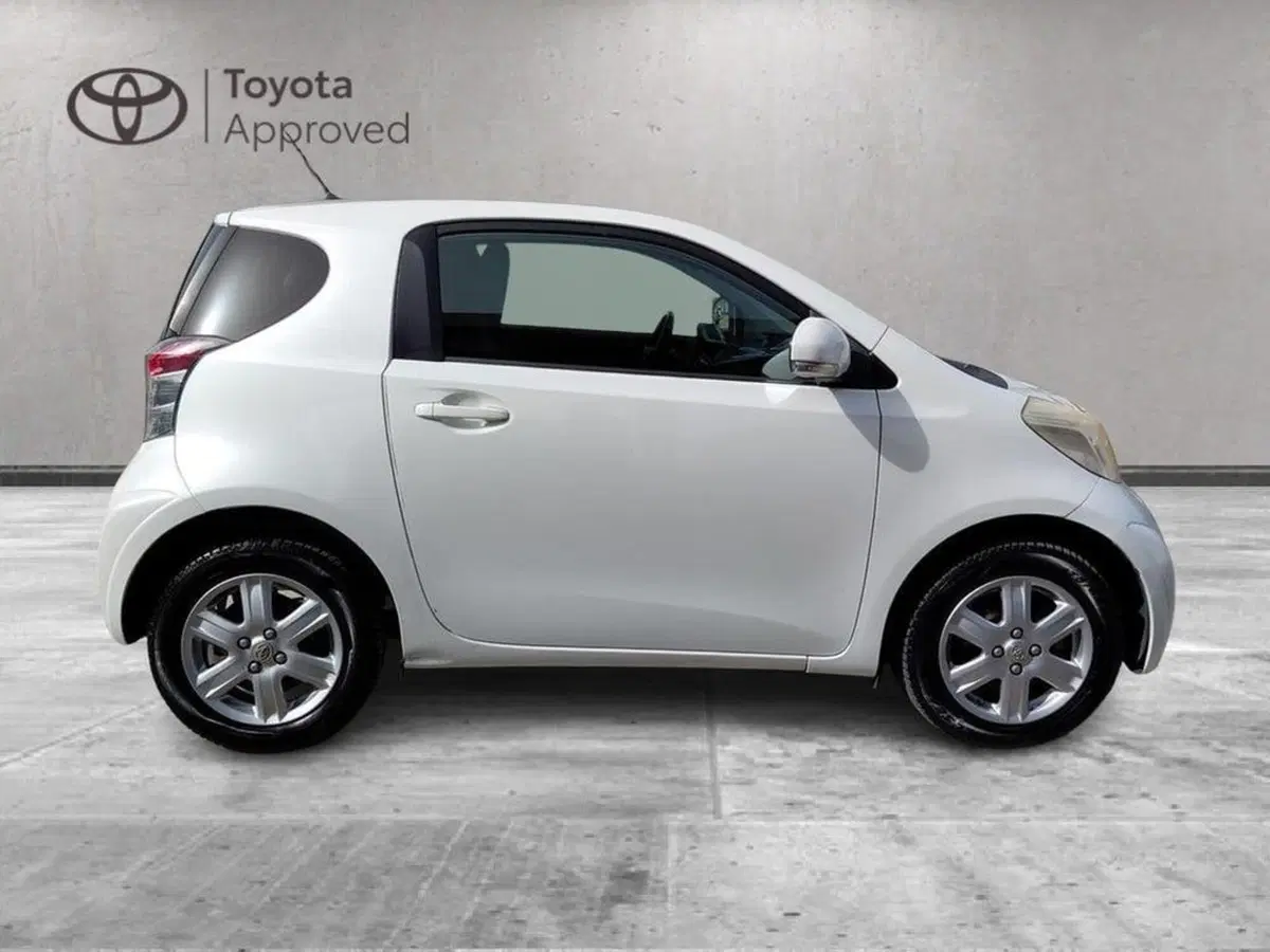 Toyota iQ usata a Cagliari (4)