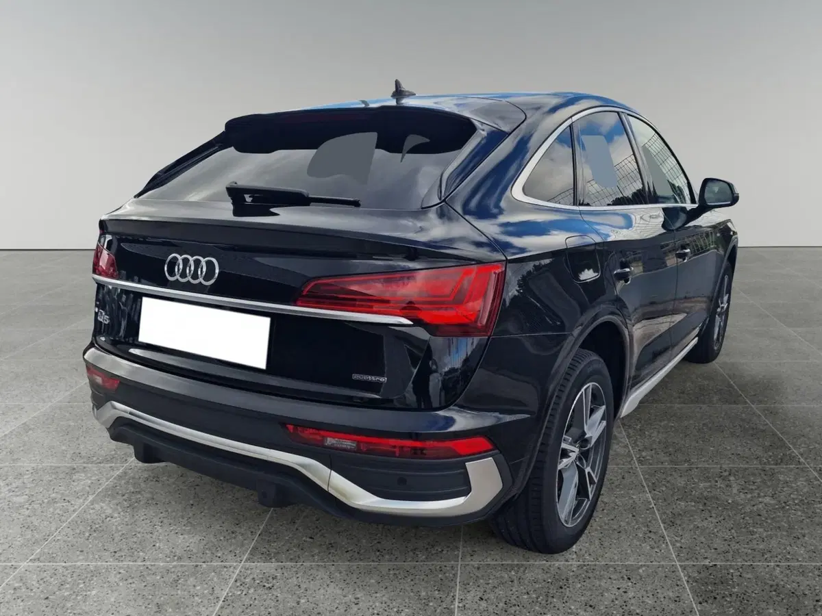 Audi Q5 Sportback usata a Bari (2)
