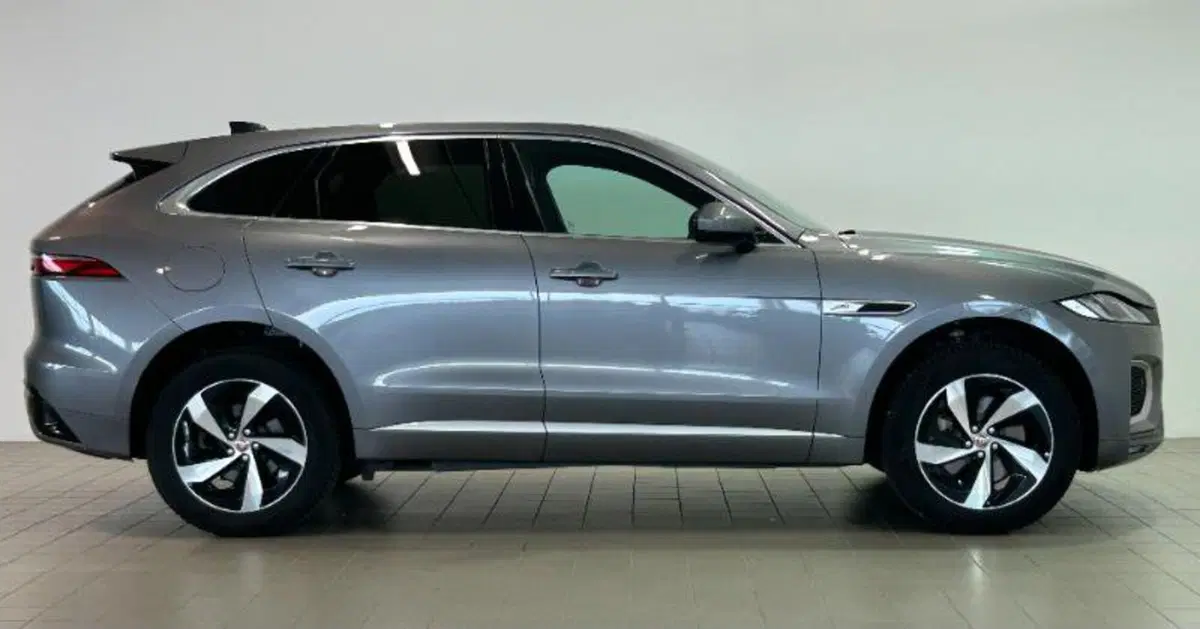 Jaguar F-Pace usata a Venezia (6)