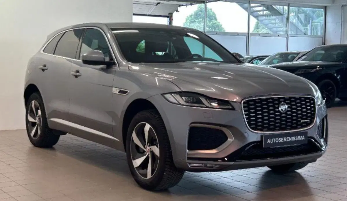 Jaguar F-Pace usata a Venezia (9)
