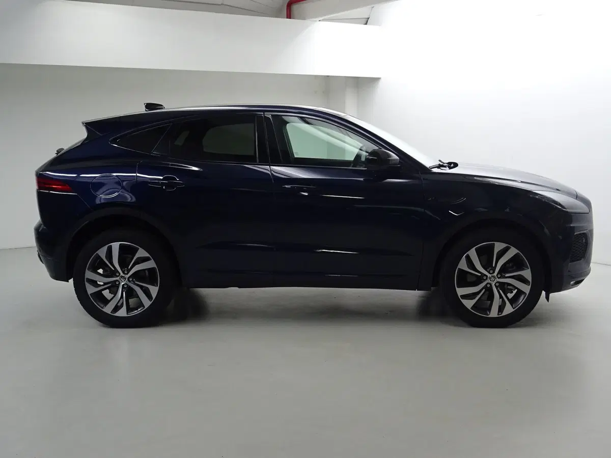 Jaguar E-Pace usata a Como (6)