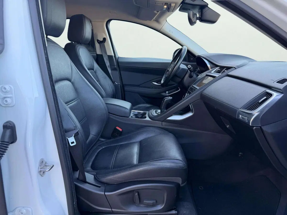 Jaguar E-Pace usata a Siena (3)