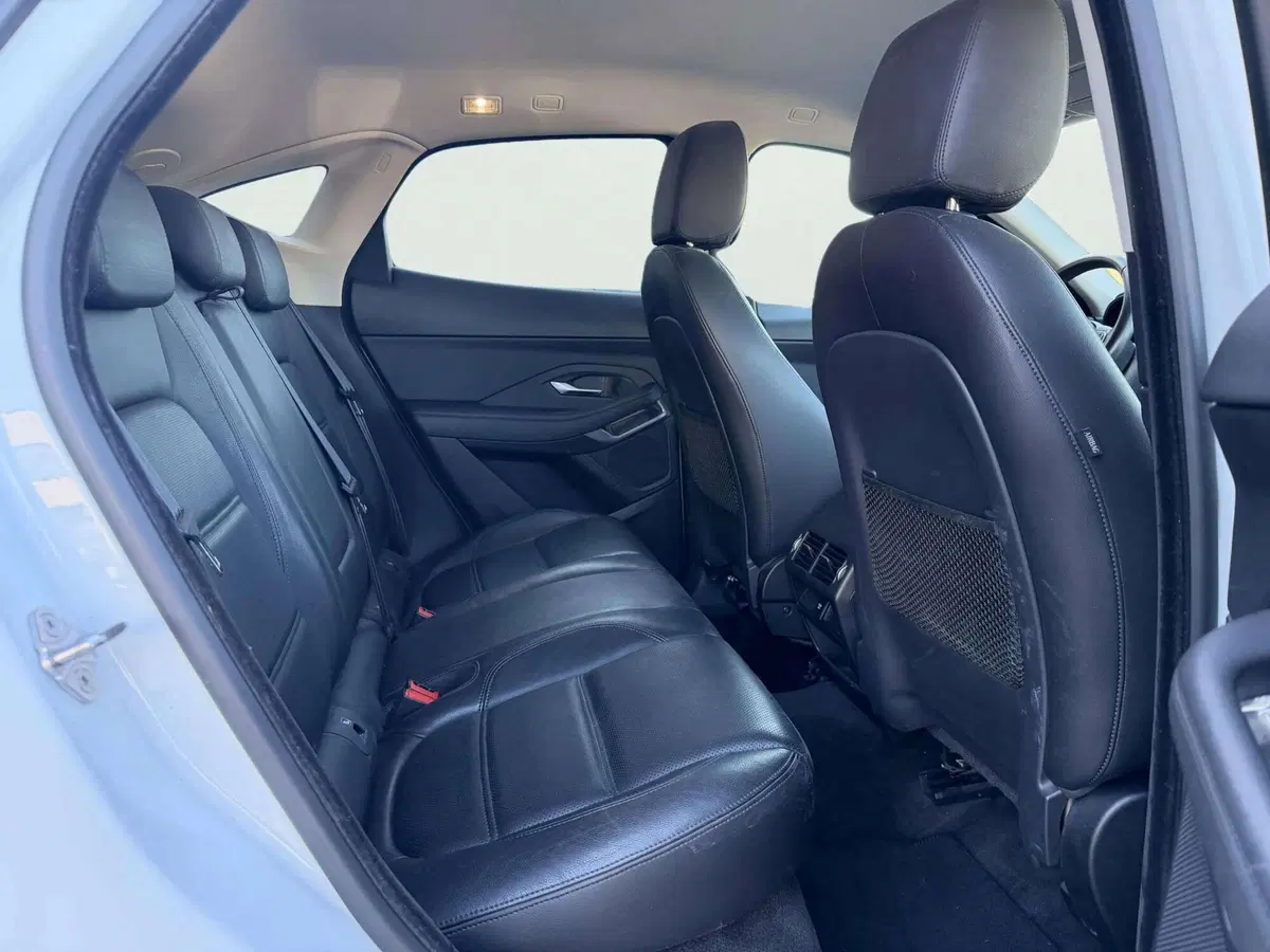 Jaguar E-Pace usata a Siena (5)