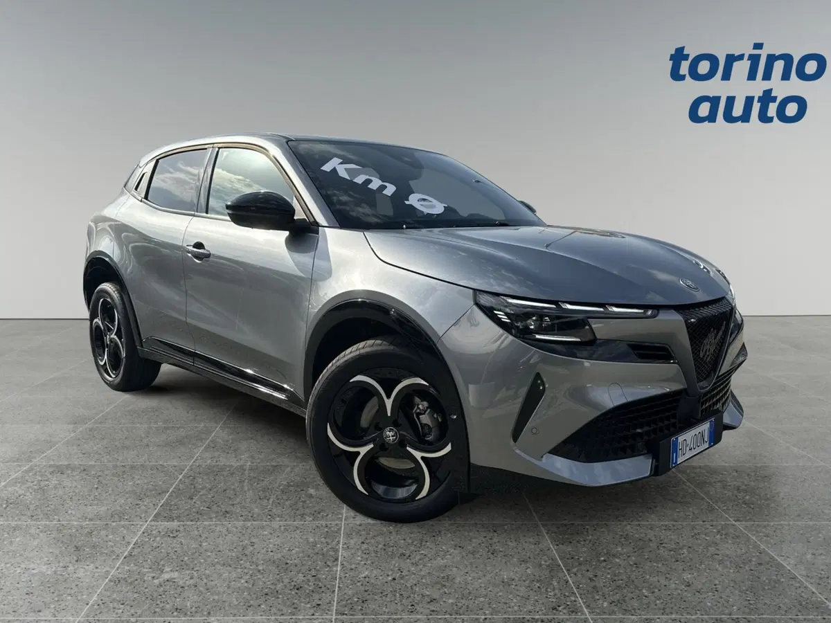 Alfa Romeo Junior nuova a Torino