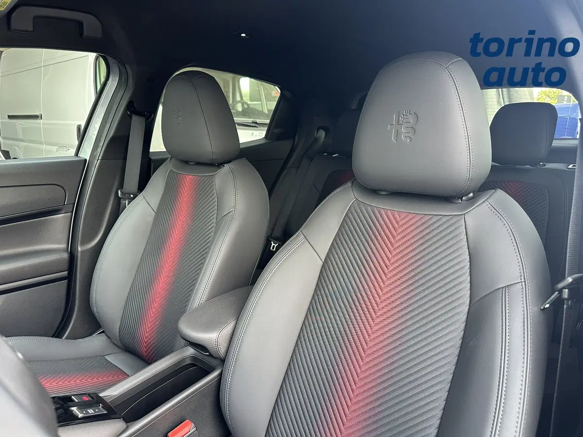 Alfa Romeo Junior nuova a Torino (11)