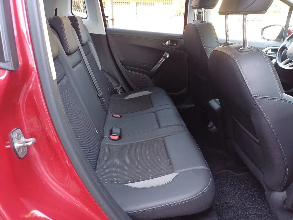 Peugeot 2008 usata a Modena (12)