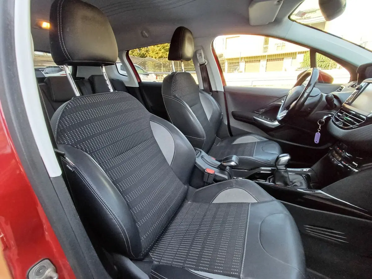 Peugeot 2008 usata a Modena (13)