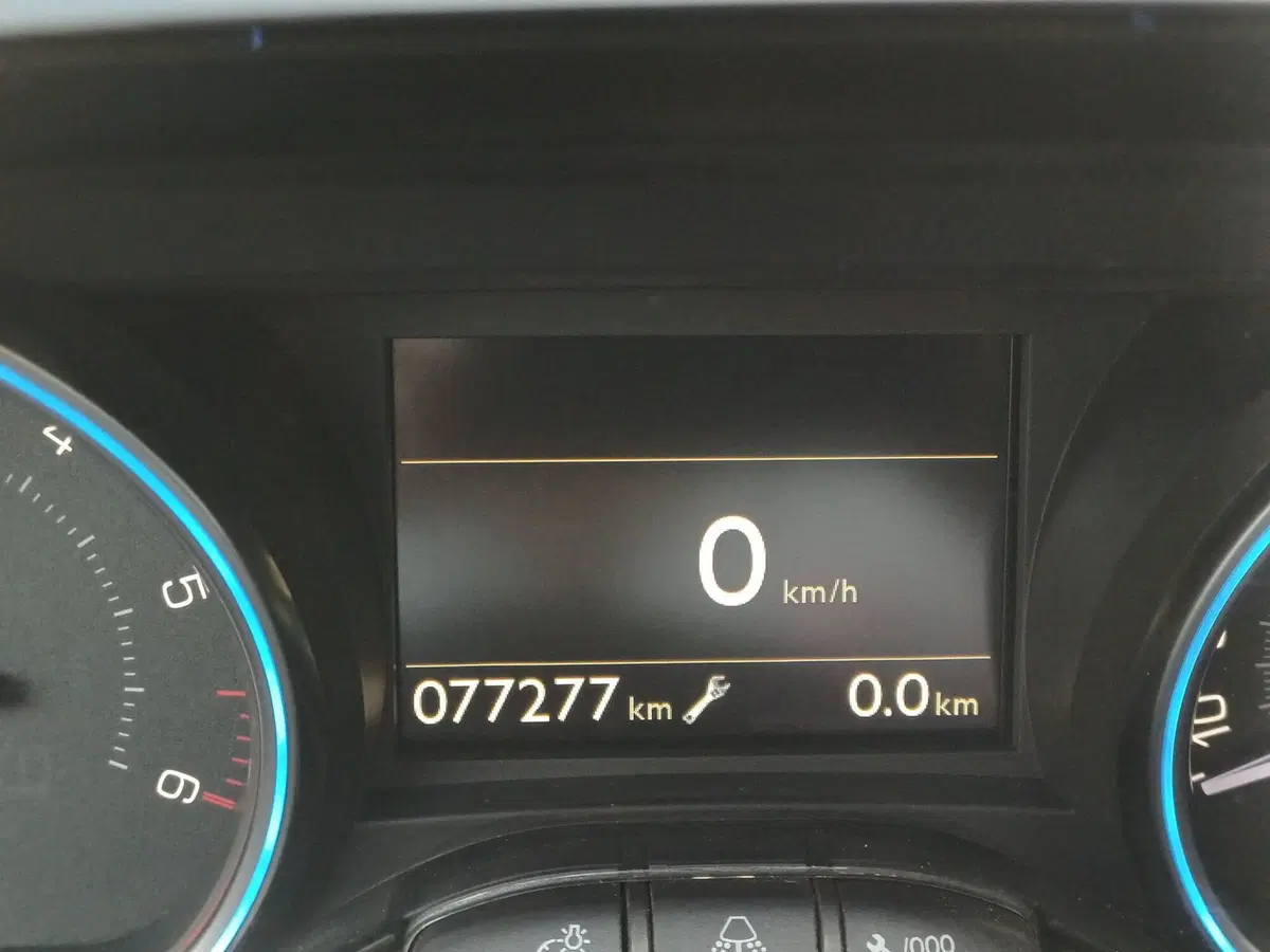 Peugeot 2008 usata a Modena (14)