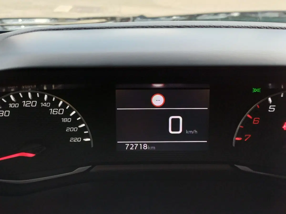 Peugeot 2008 usata a Modena (13)