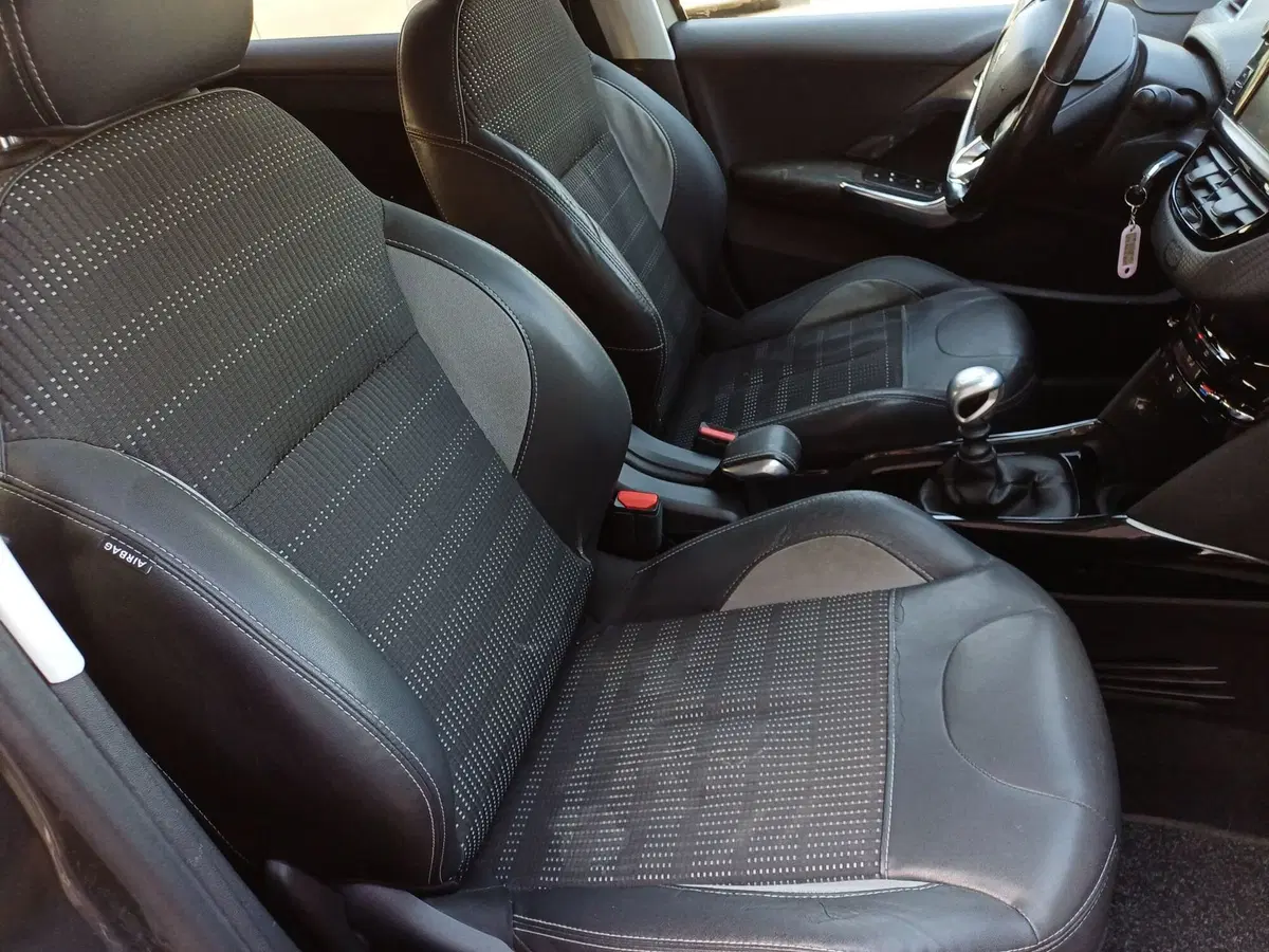 Peugeot 2008 usata a Modena (12)