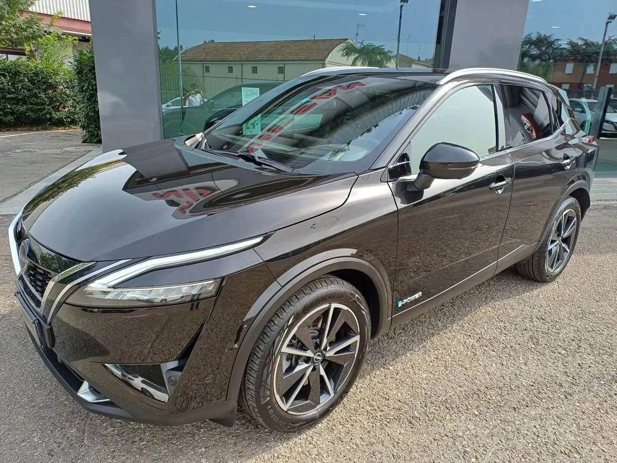 Nissan Qashqai usata a Modena (2)