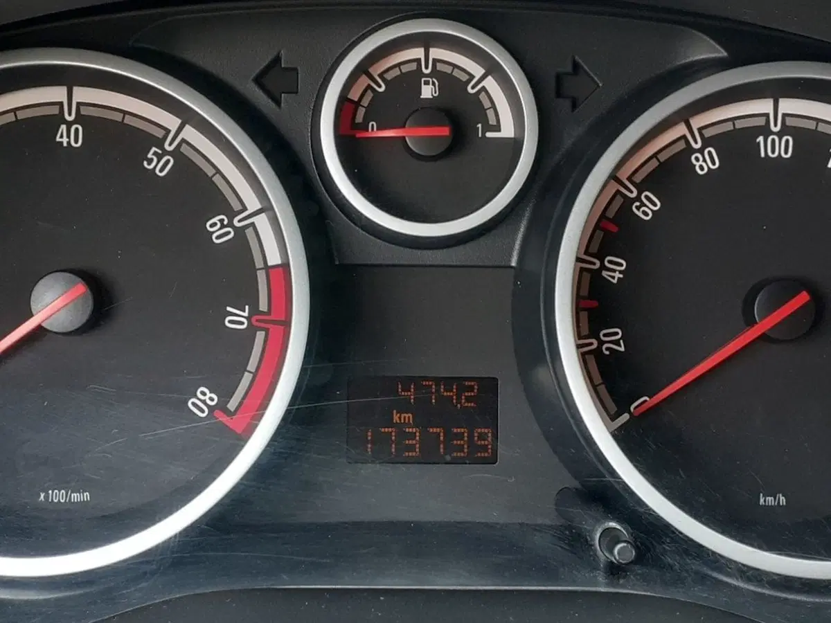 Opel Corsa usata a Modena (9)