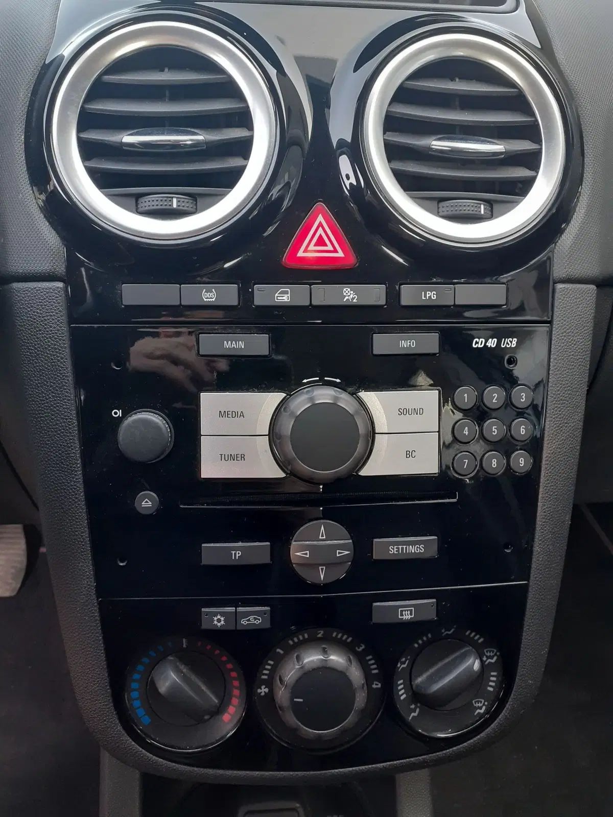 Opel Corsa usata a Modena (15)