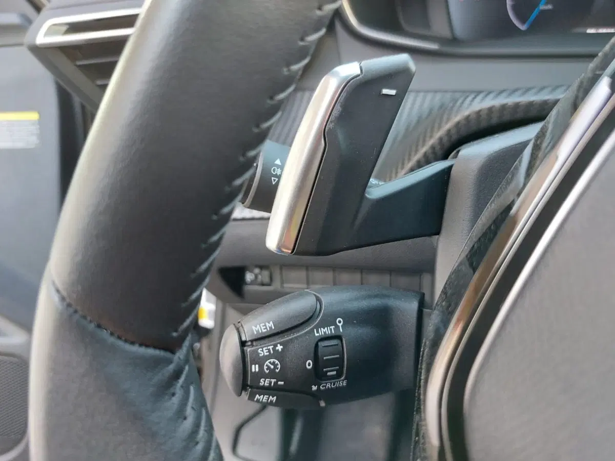 Peugeot 2008 usata a Pavia (10)
