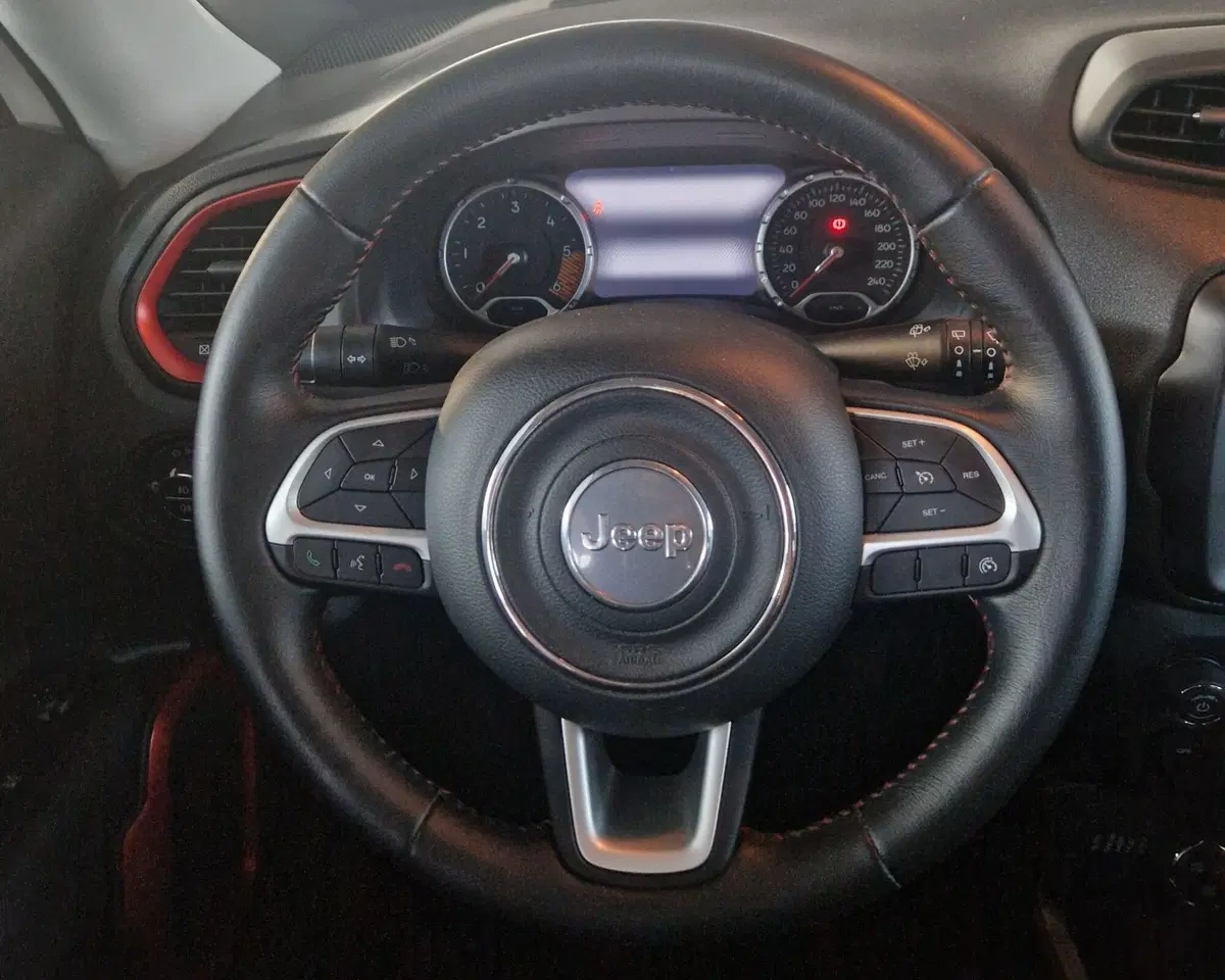 Jeep Renegade usata a Terni (12)