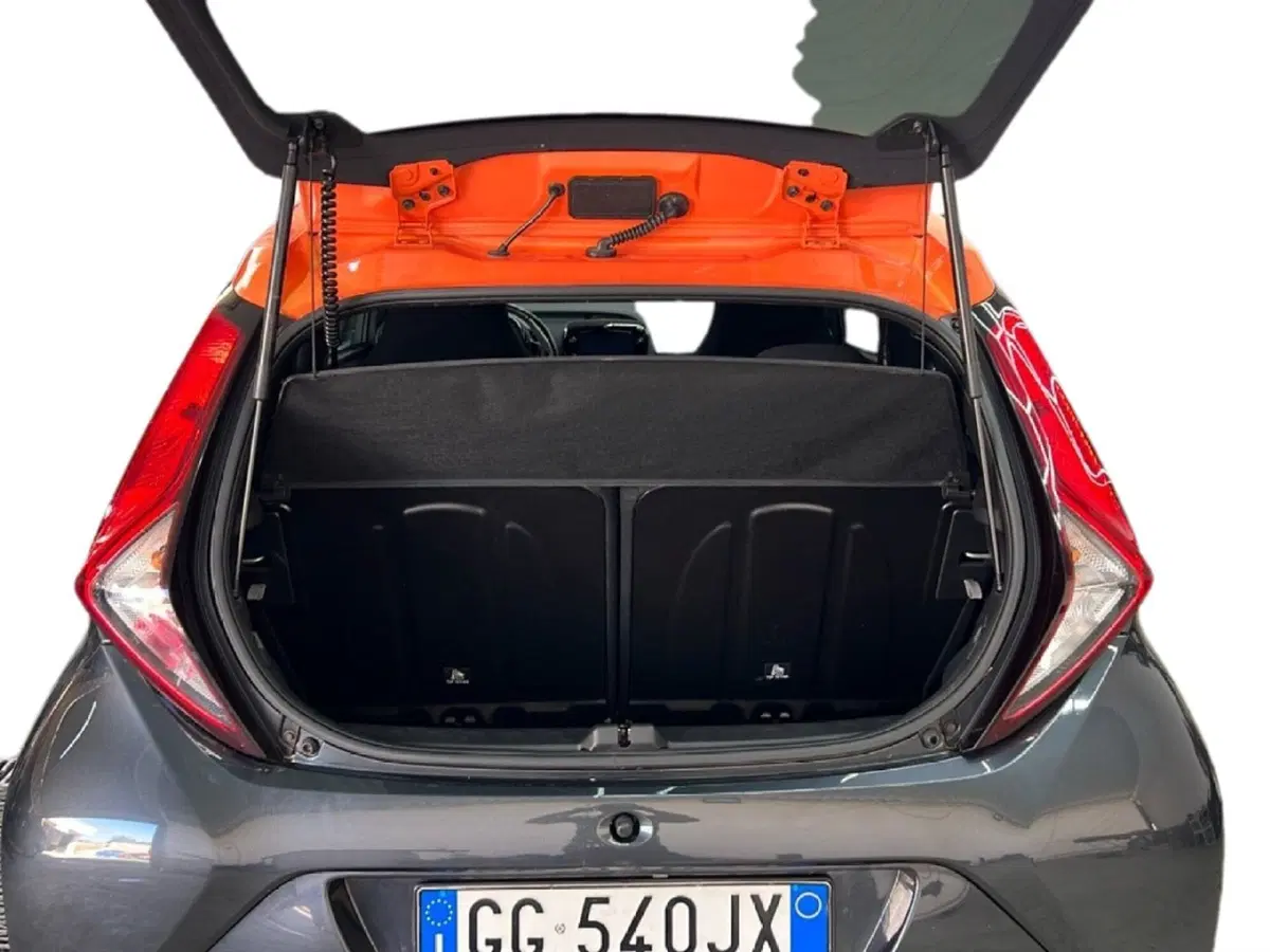 Toyota Aygo usata a Roma (10)
