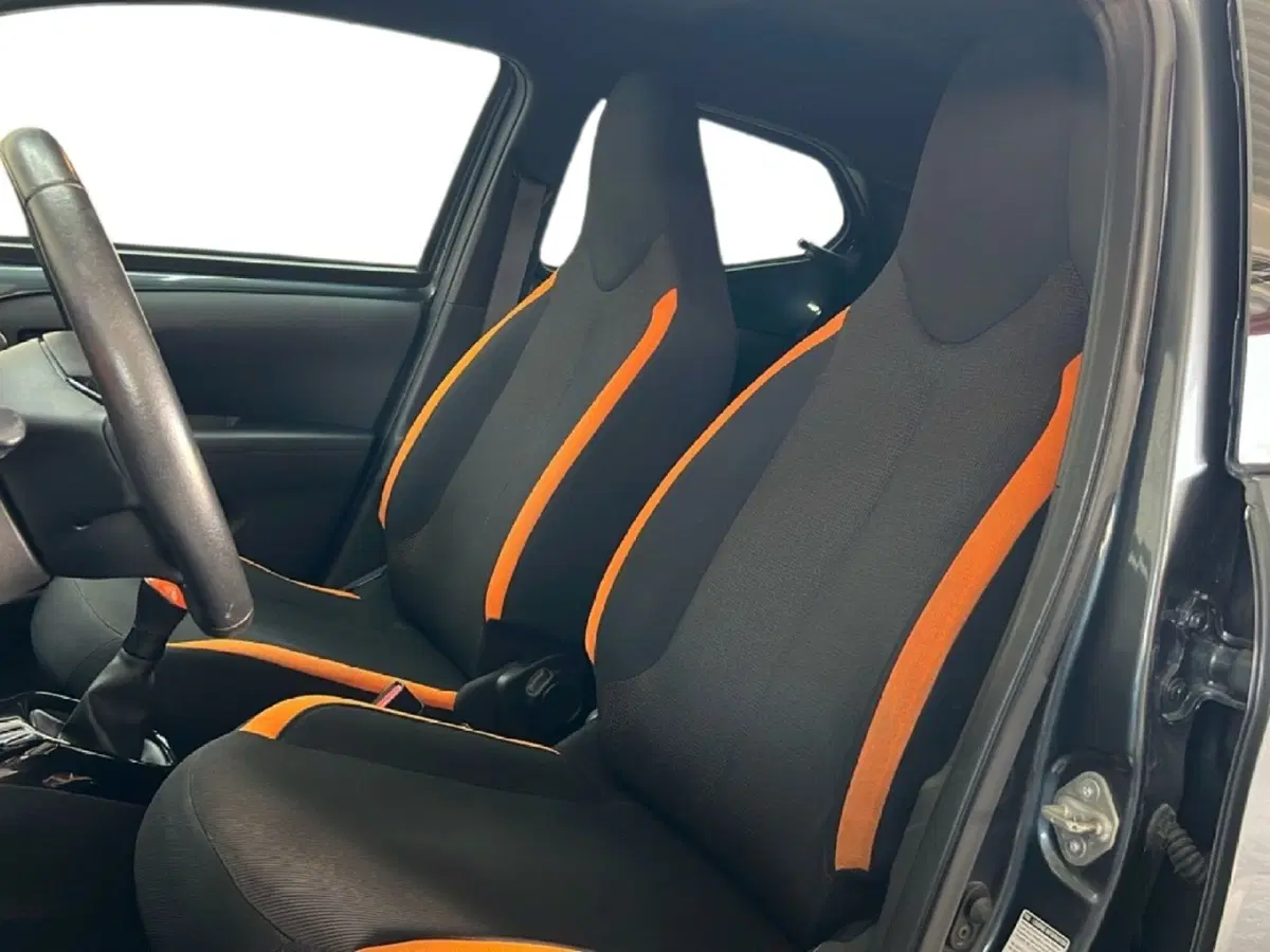 Toyota Aygo usata a Roma (12)