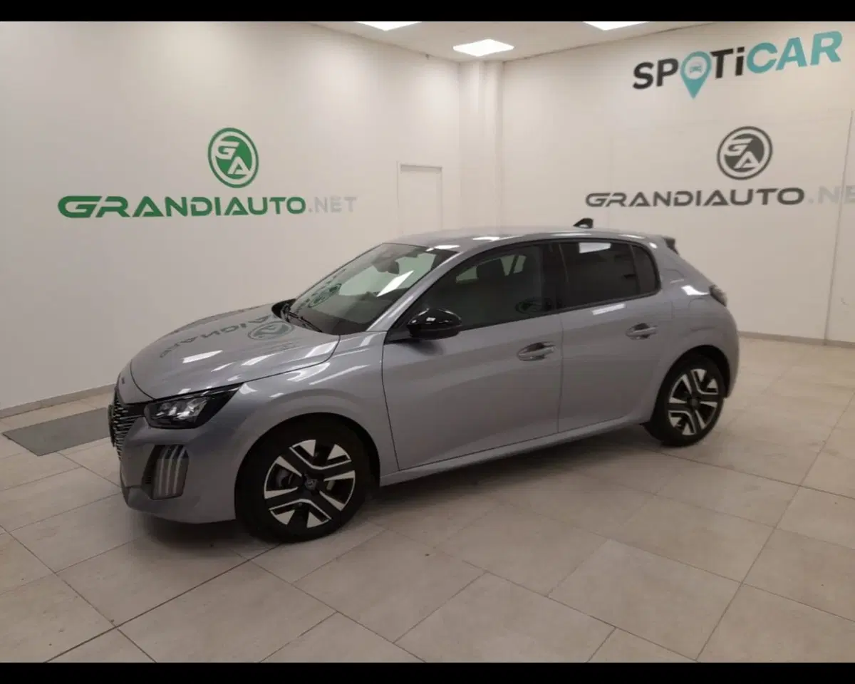 Peugeot 208 nuova a Imperia (3)