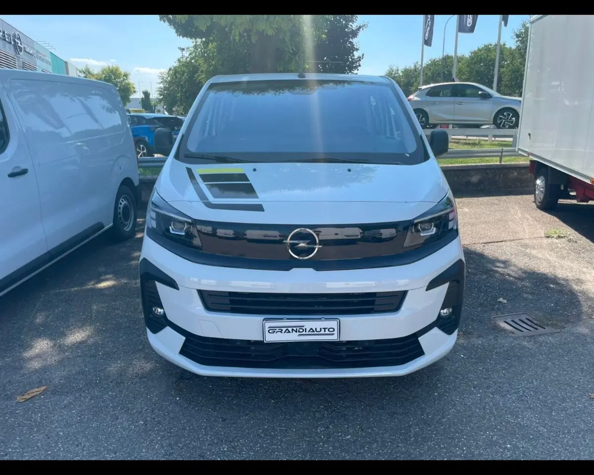 Opel Vivaro Furgone nuova a Alessandria (4)