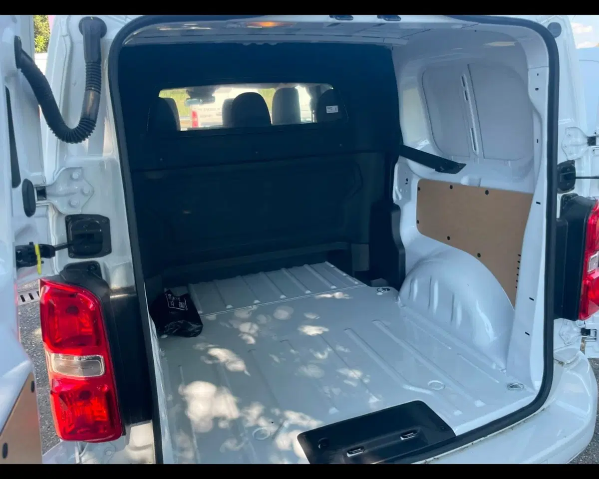 Opel Vivaro Furgone nuova a Alessandria (5)