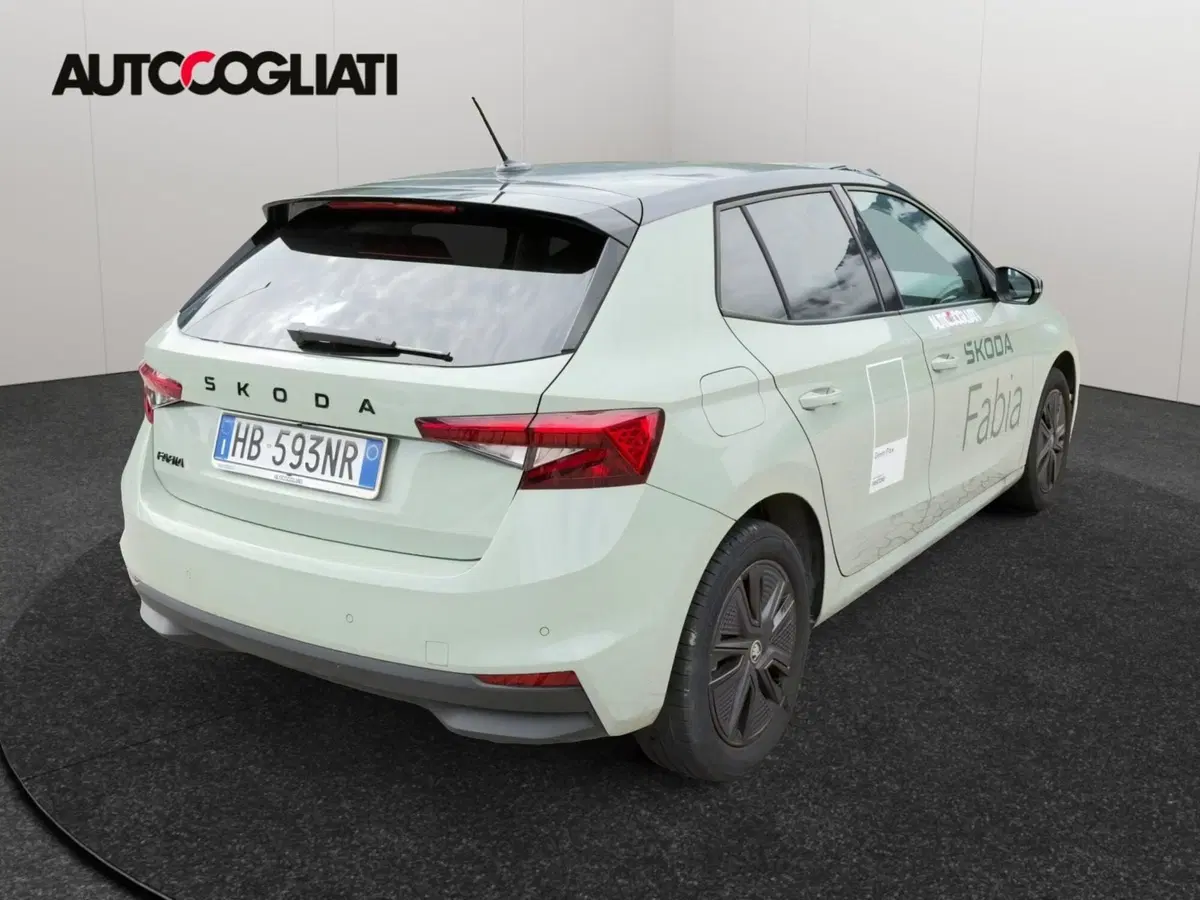 Skoda Fabia nuova a Lecco (4)