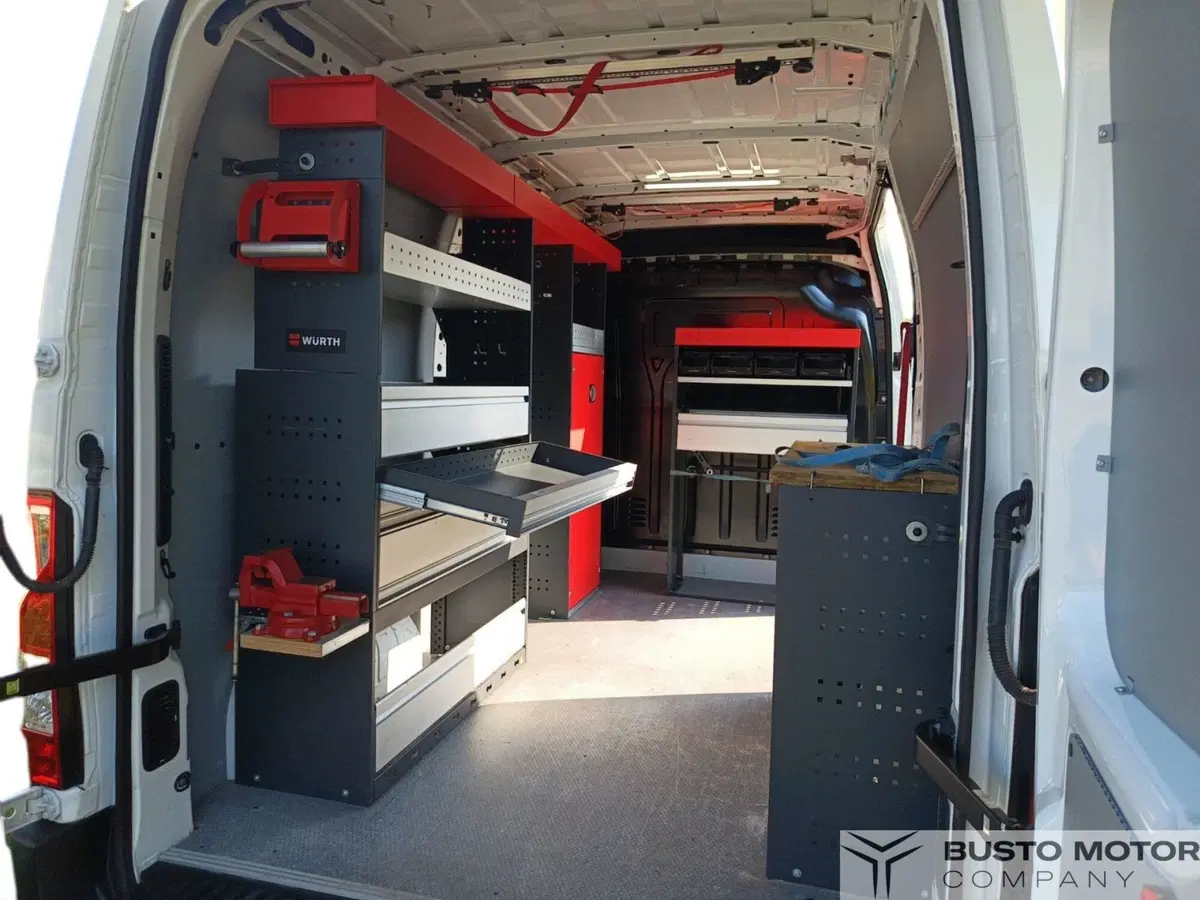 Nissan Interstar Furgone usata a Varese (10)