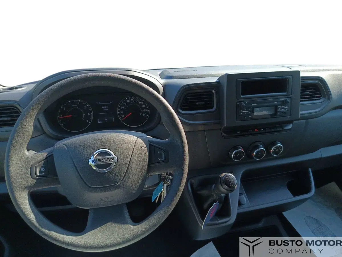 Nissan Interstar Furgone usata a Varese (11)