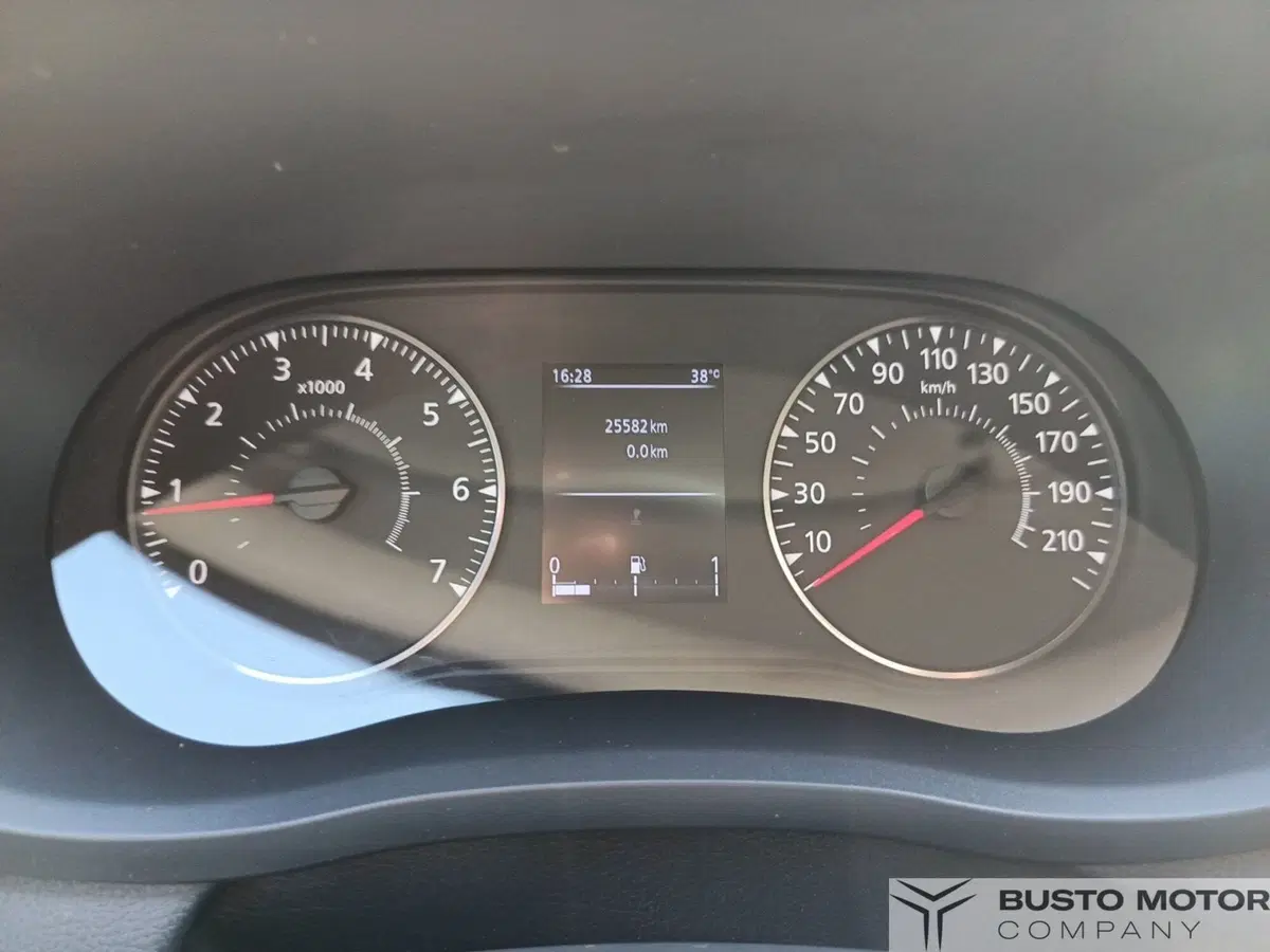 Nissan Interstar Furgone usata a Varese (12)