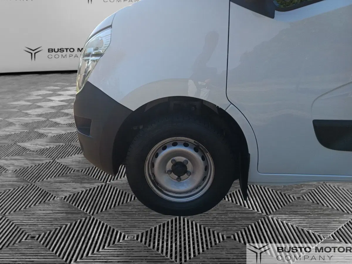 Nissan Interstar Furgone usata a Varese (7)