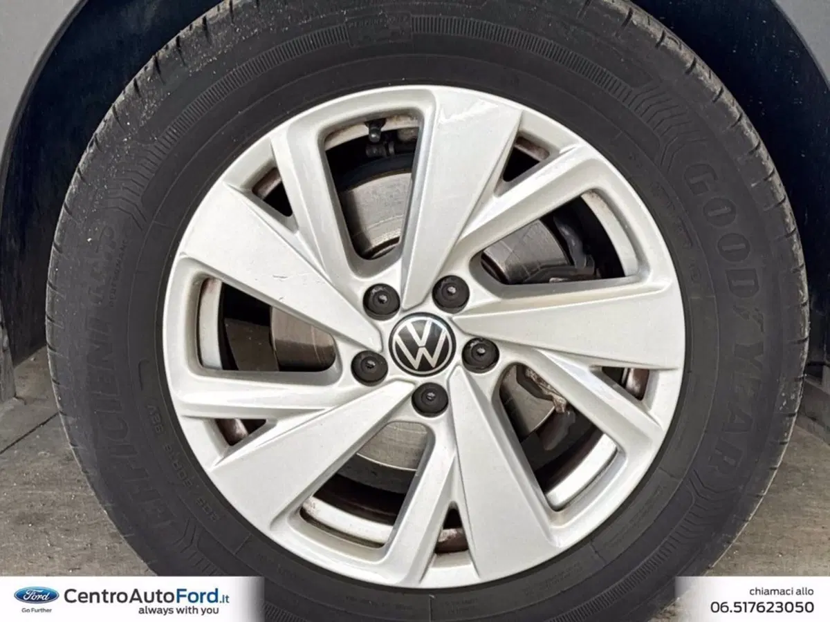 Volkswagen Taigo usata a Roma (14)