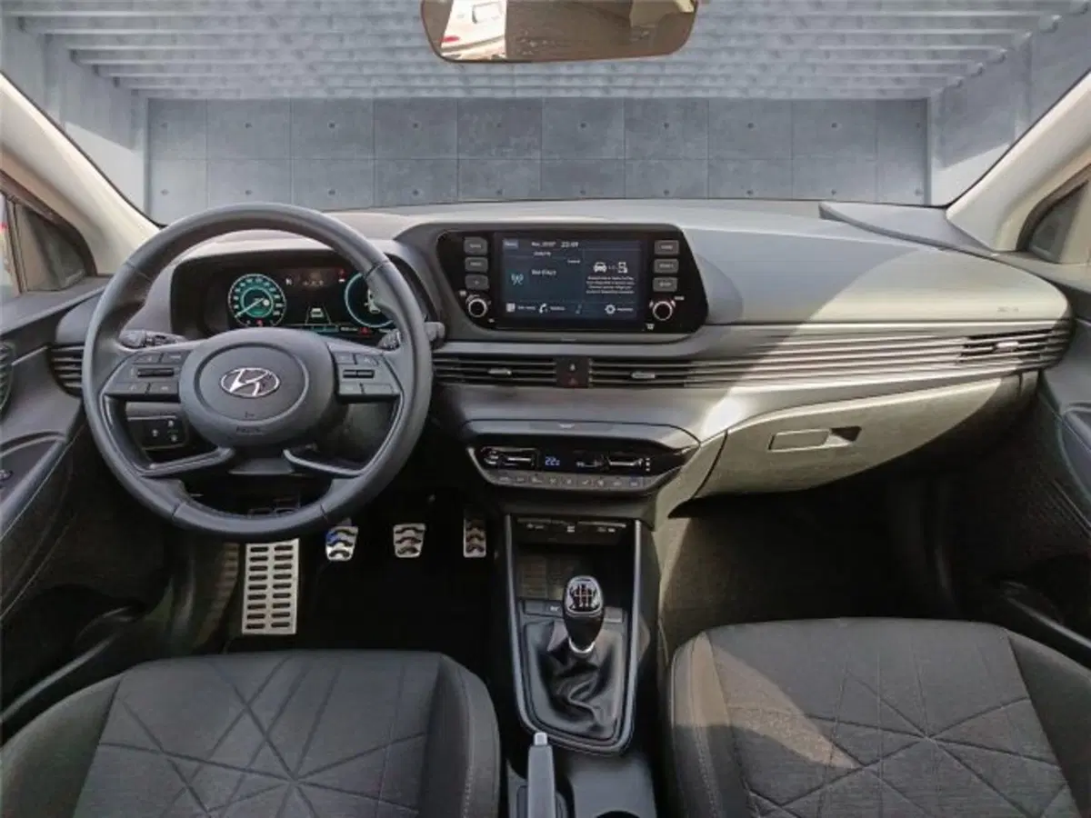 Hyundai Bayon usata a Bari (13)