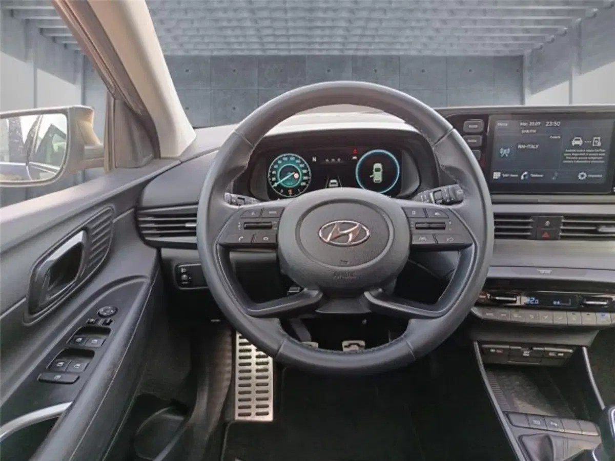 Hyundai Bayon usata a Bari (14)