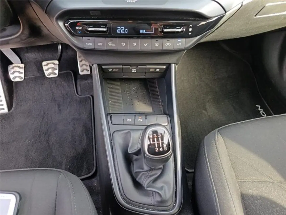 Hyundai Bayon usata a Bari (16)