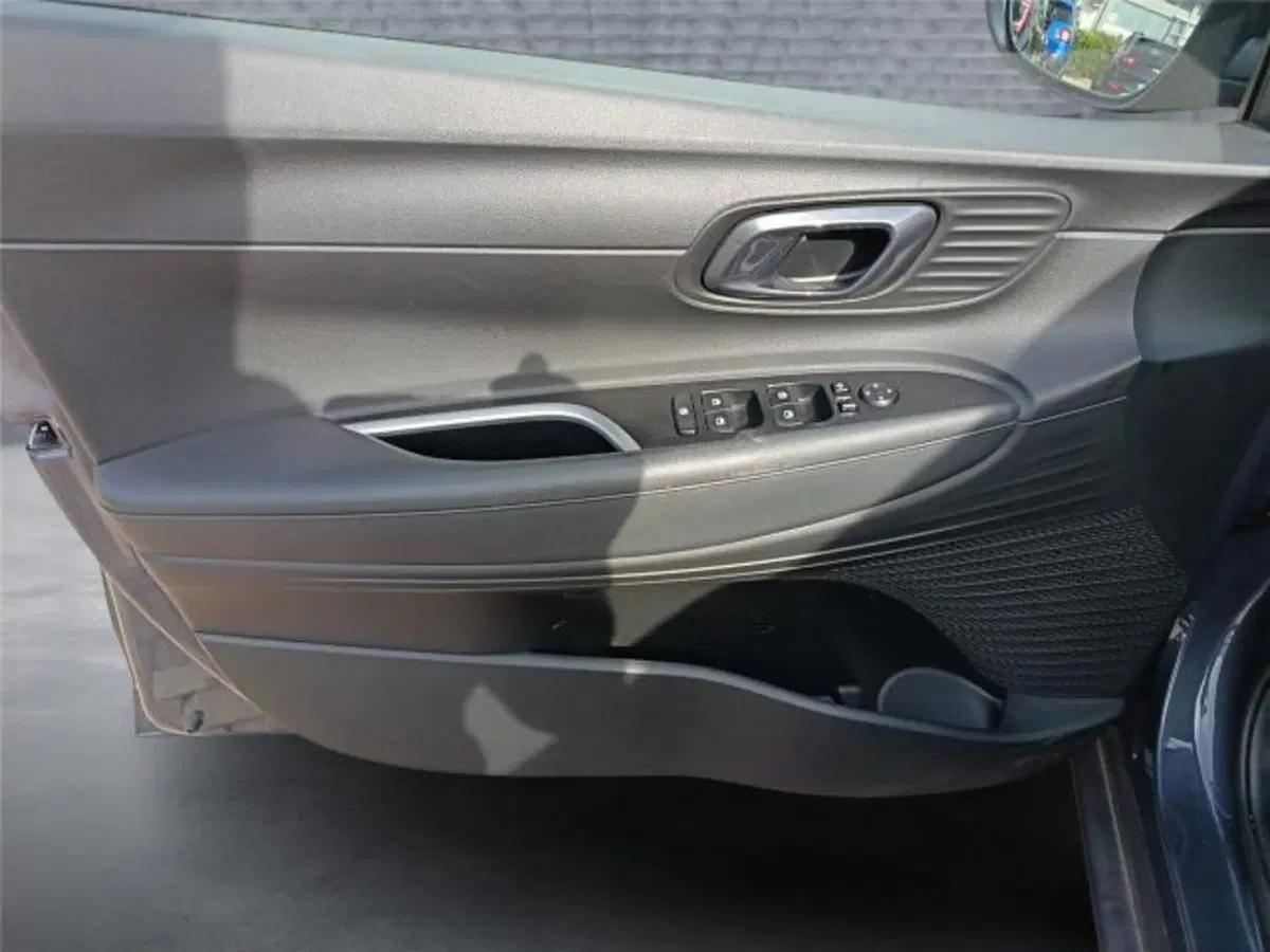 Hyundai Bayon usata a Bari (9)