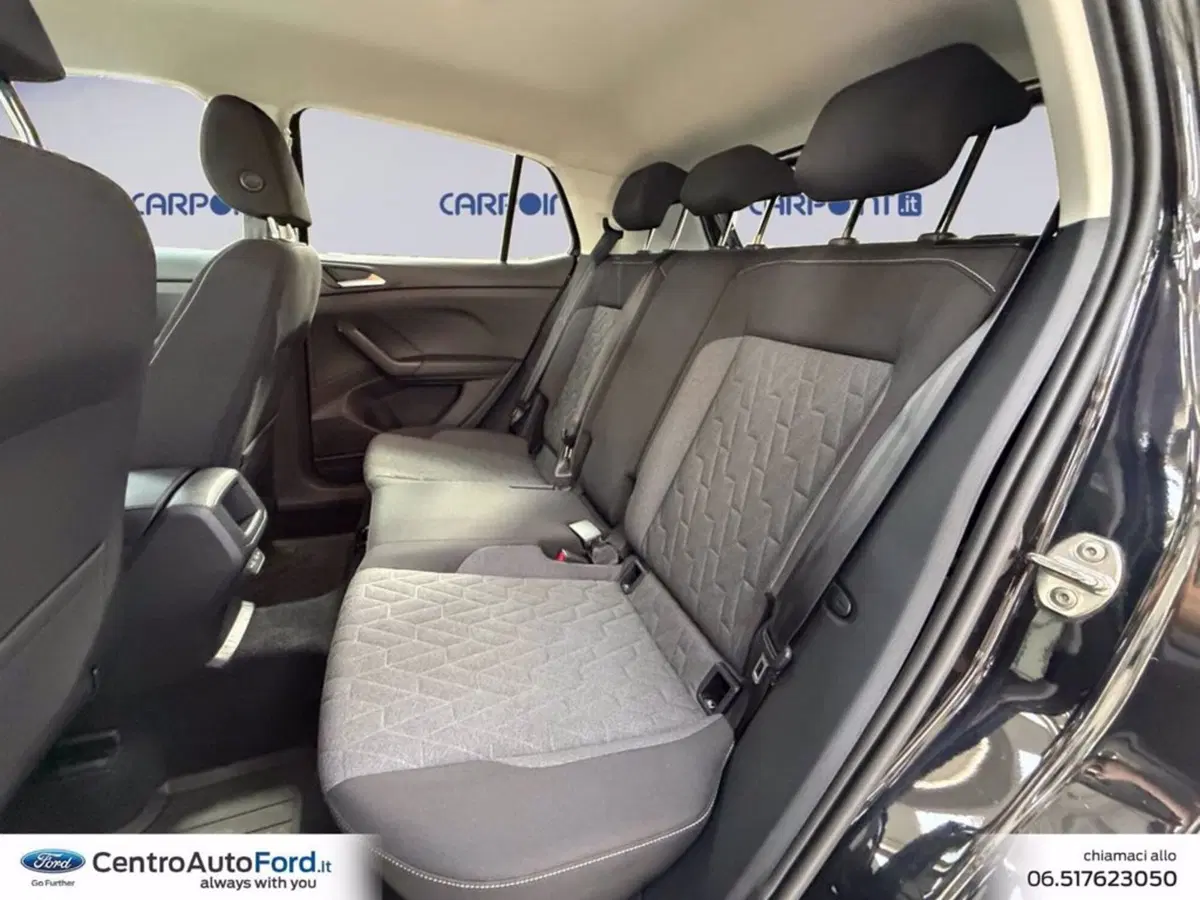 Volkswagen T-Cross usata a Roma (13)