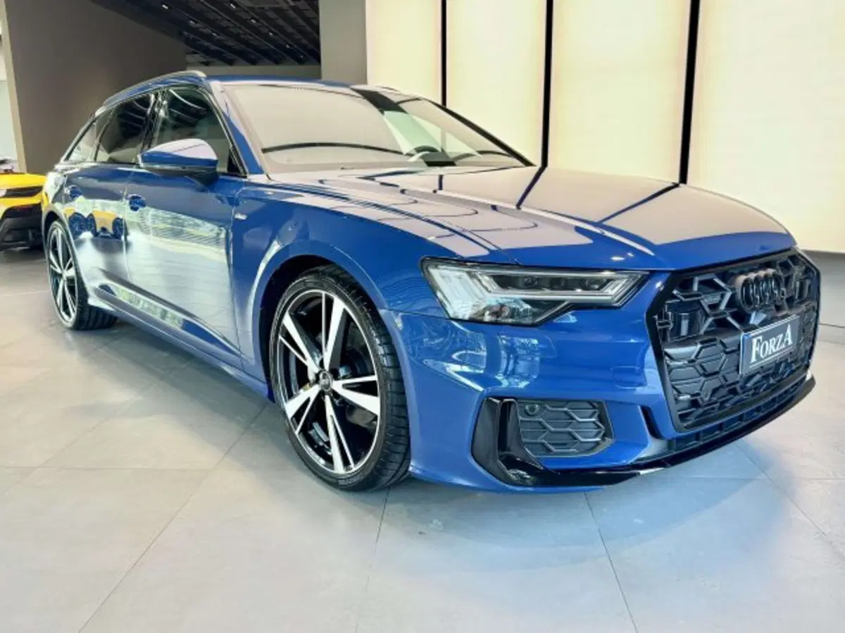 Audi A6 Avant nuova a Torino (3)