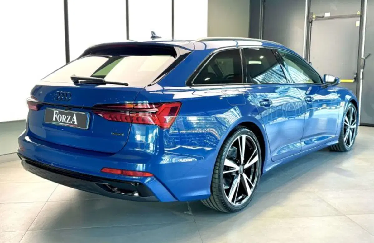 Audi A6 Avant nuova a Torino (8)