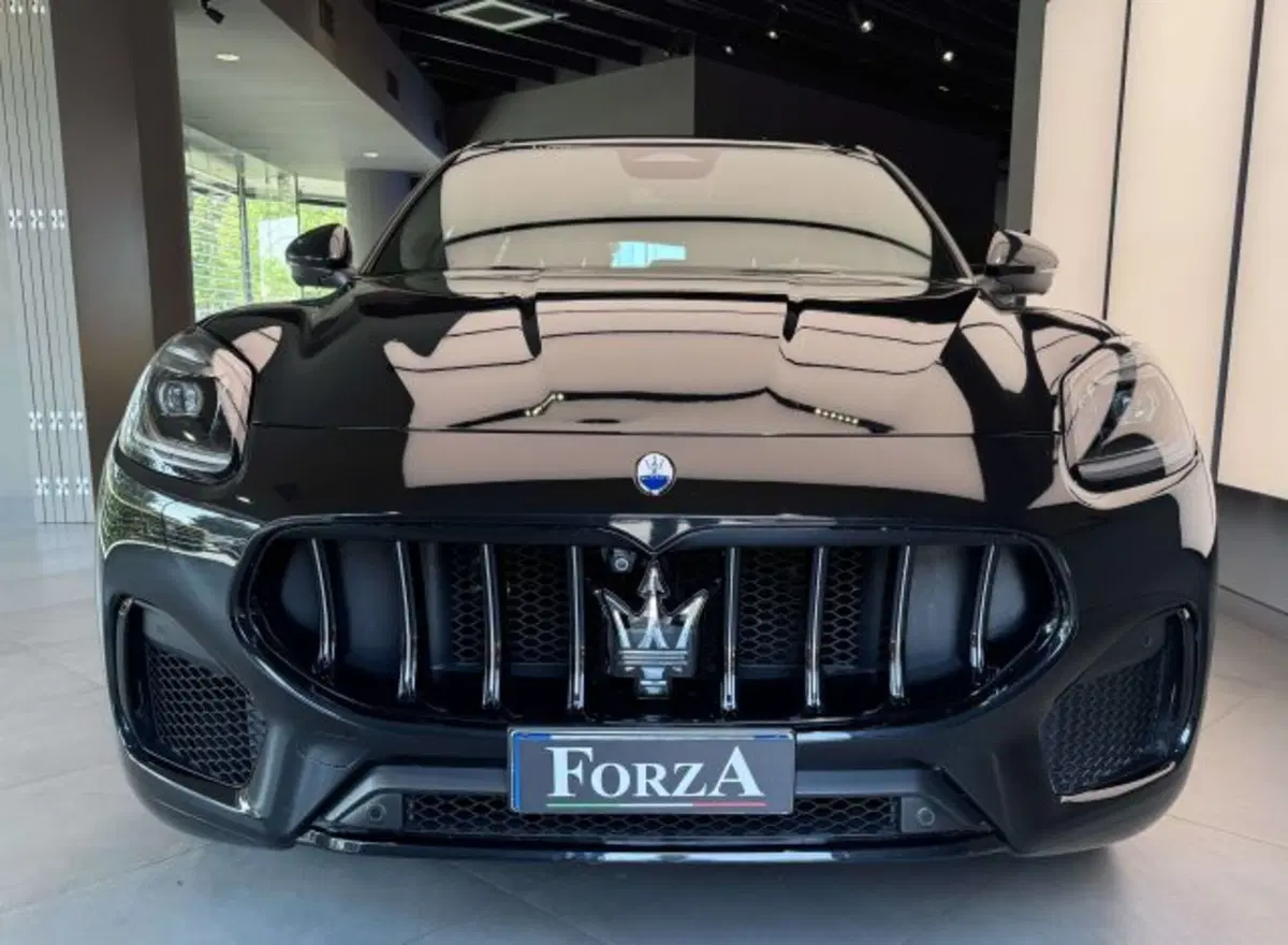Maserati Grecale usata a Torino (2)