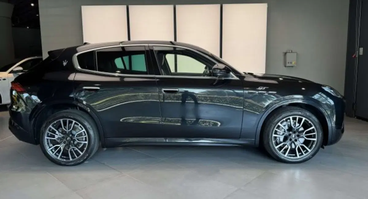 Maserati Grecale usata a Torino (4)