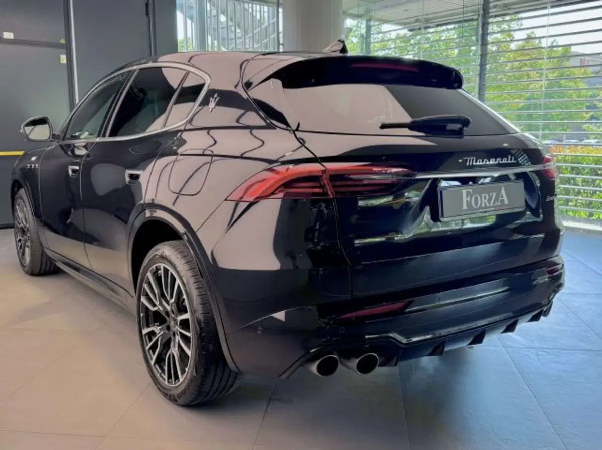 Maserati Grecale usata a Torino (6)