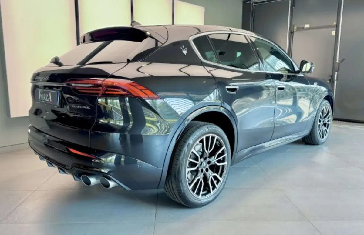 Maserati Grecale usata a Torino (8)