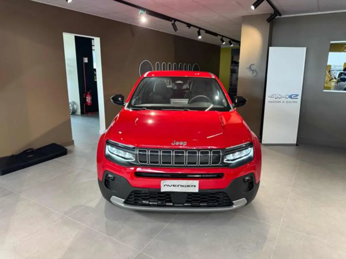 Jeep Avenger nuova a Vercelli (2)