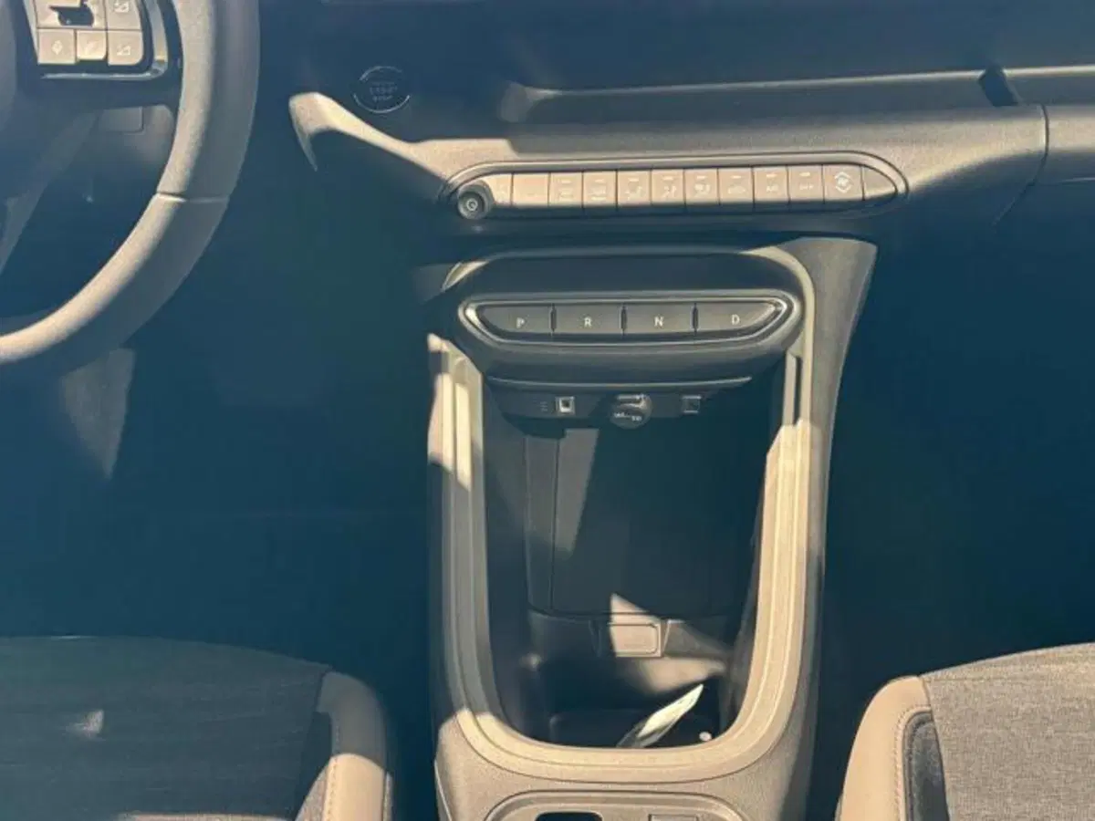 Jeep Avenger nuova a Vercelli (13)